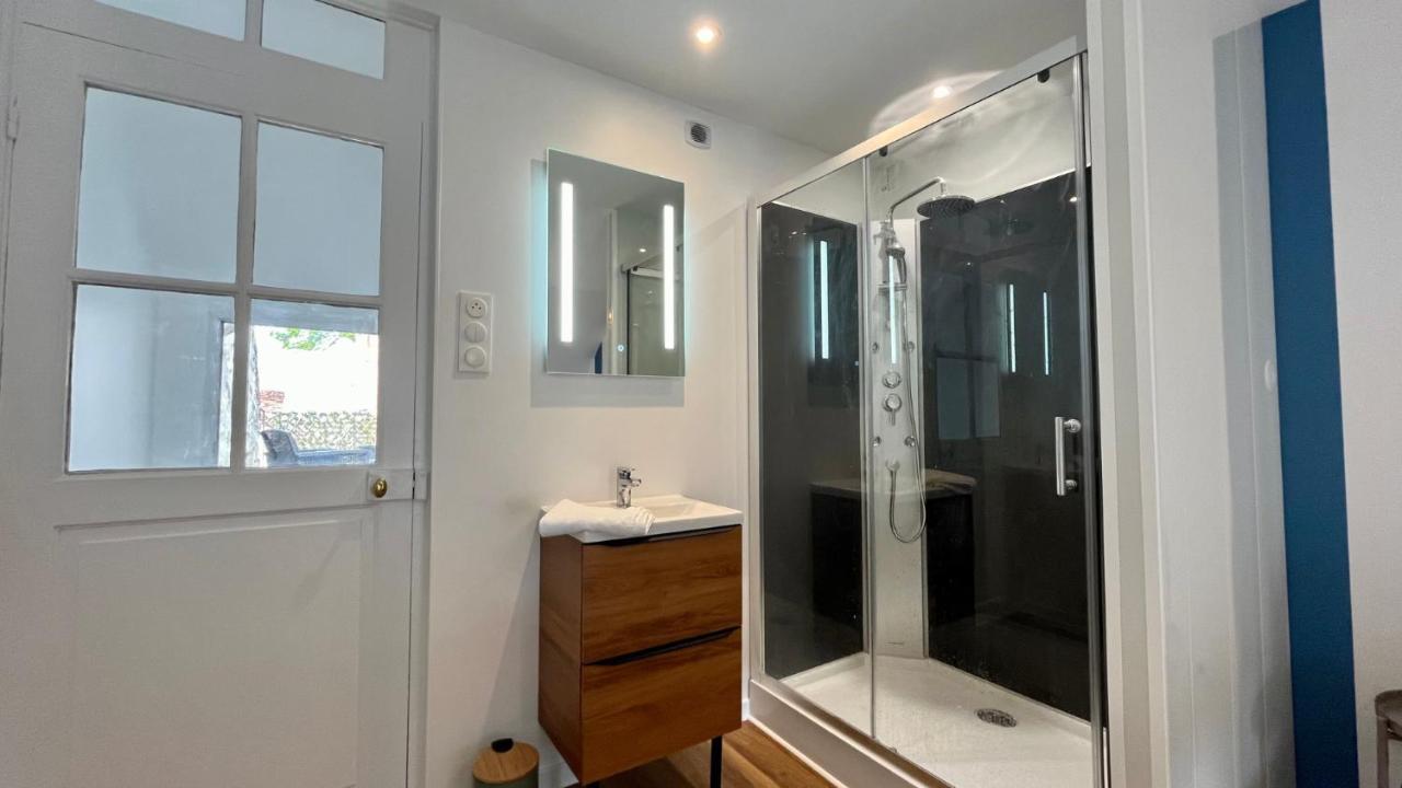 L'Artiste En Duplex Apartment Nevers Bagian luar foto