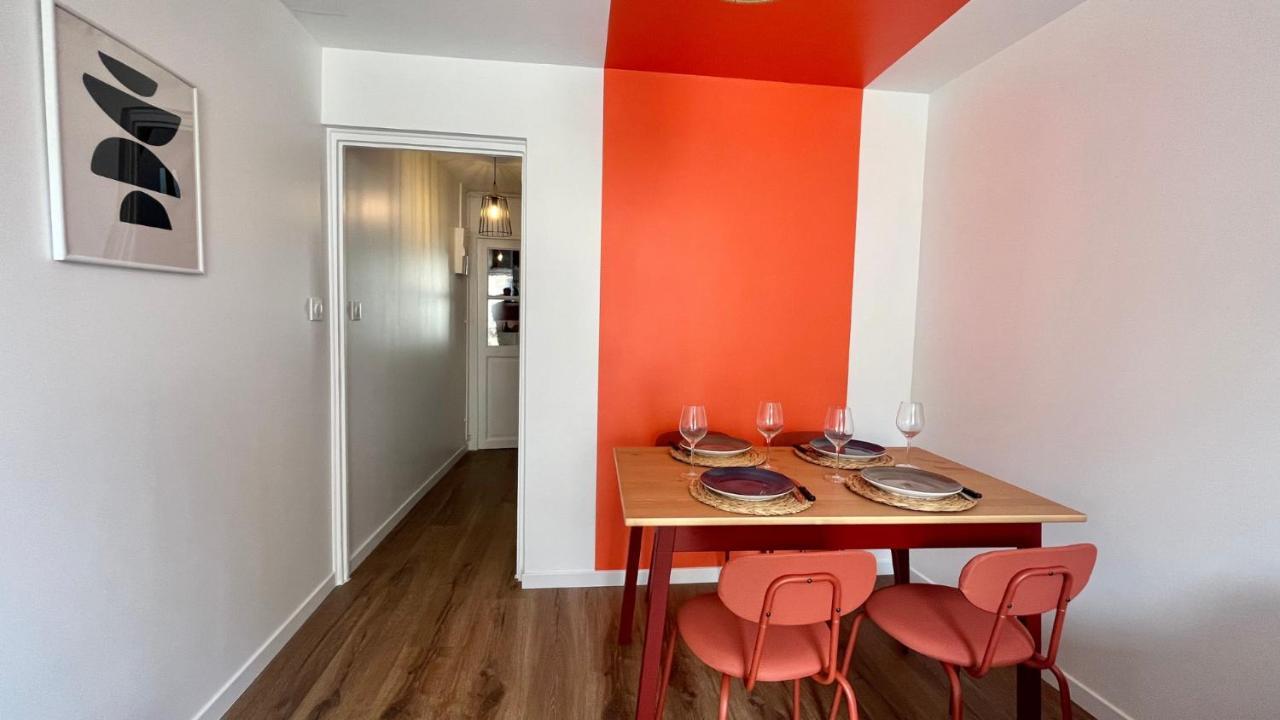 L'Artiste En Duplex Apartment Nevers Bagian luar foto